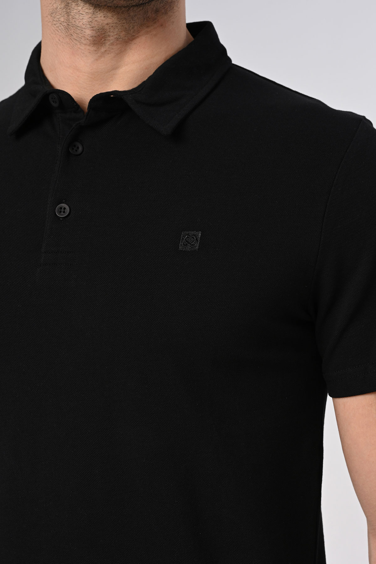 Vav Tasarım Punto Baskılı Pamuk Polo Yaka Siyah T-shirt 23'